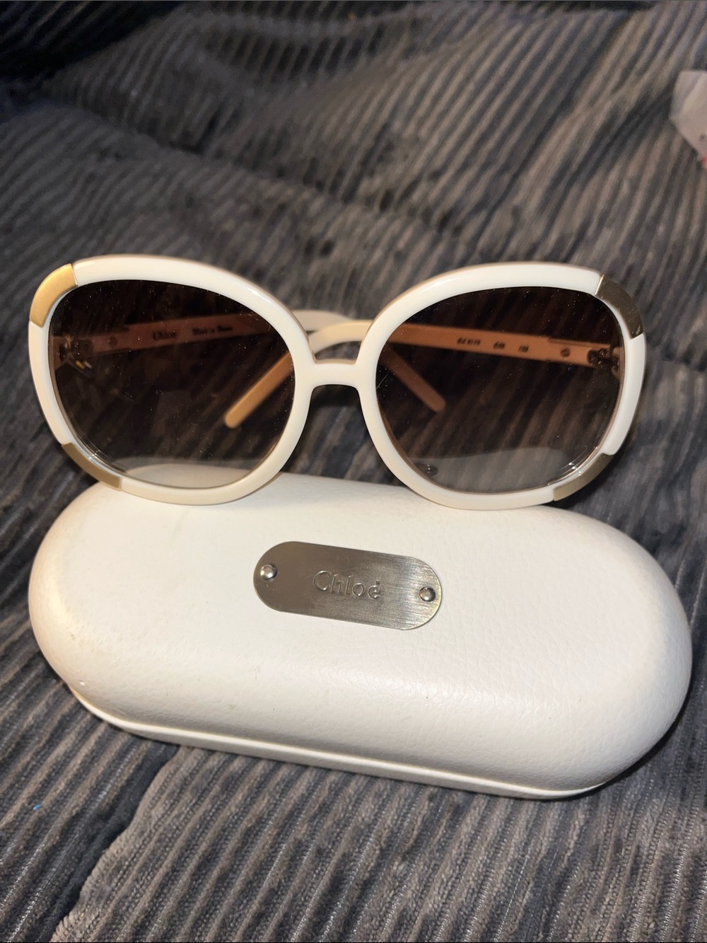 Chloe Cream Round Sunglasses with Gradient Brown Lenses - Picture 3 of 12